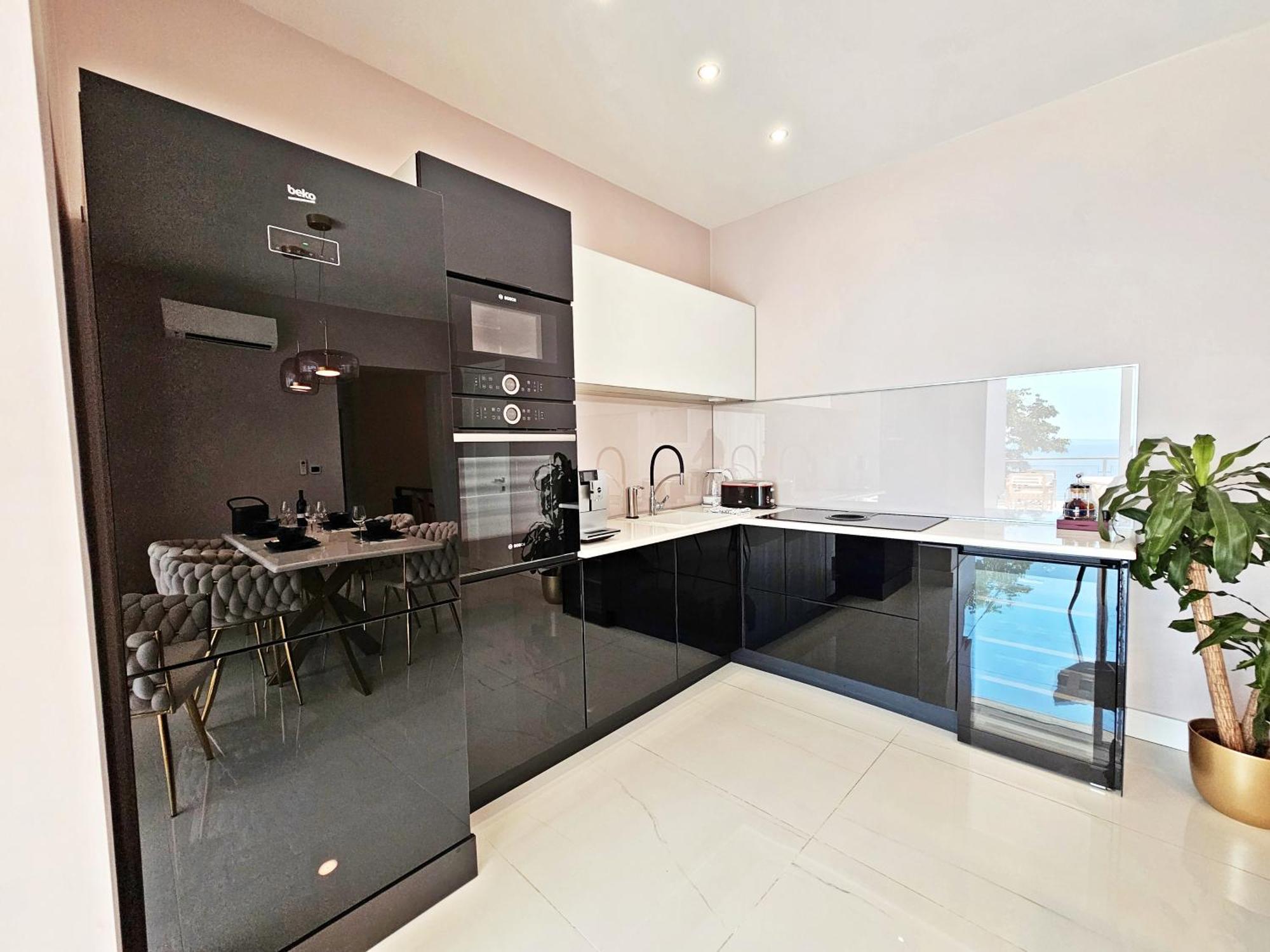 Gasthof Luxury Seaside House Noble- Location In Town Split